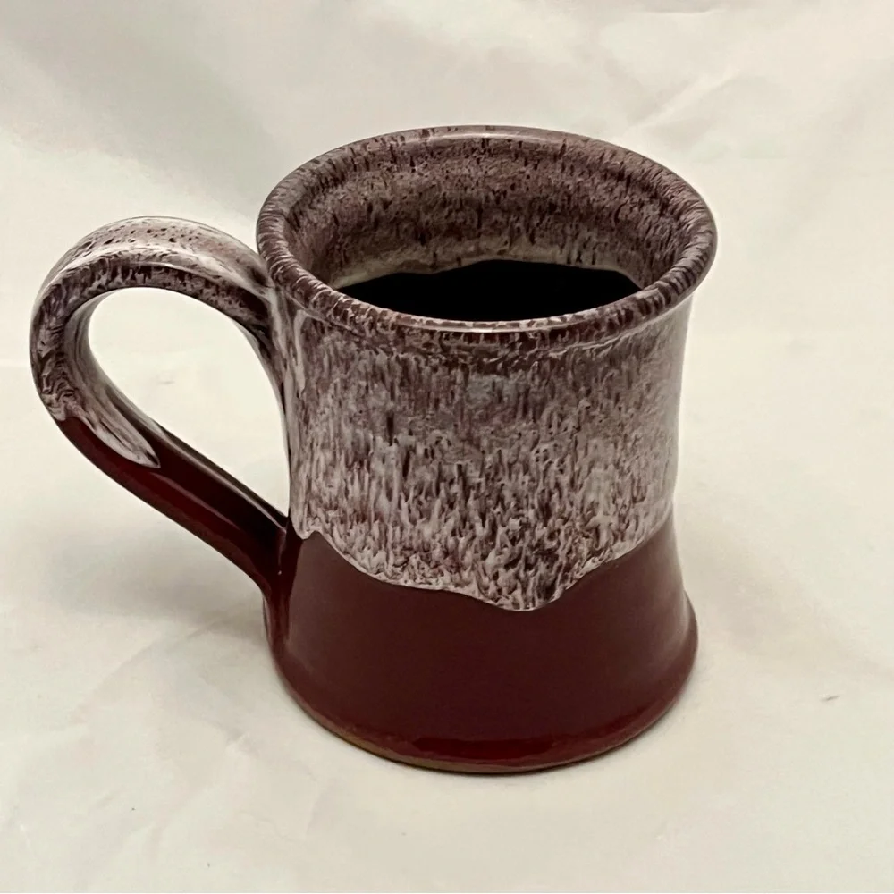 Deneen Pottery Mug, Spring Hill Country Club Burgundy/White Glaze, EUC